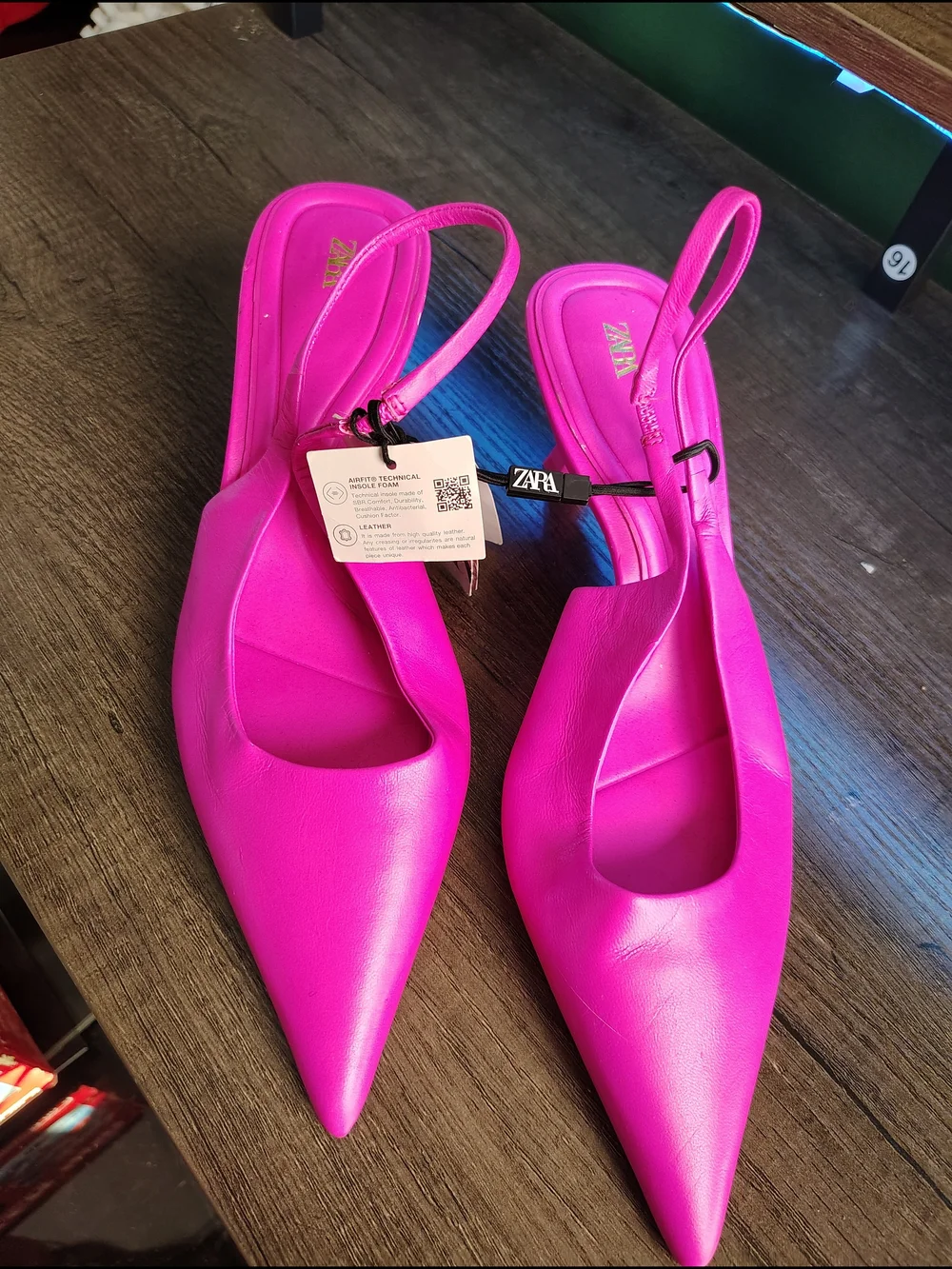 Zara Hot Pink Pointed Toe Slingback Flats - Picture 2 of 5